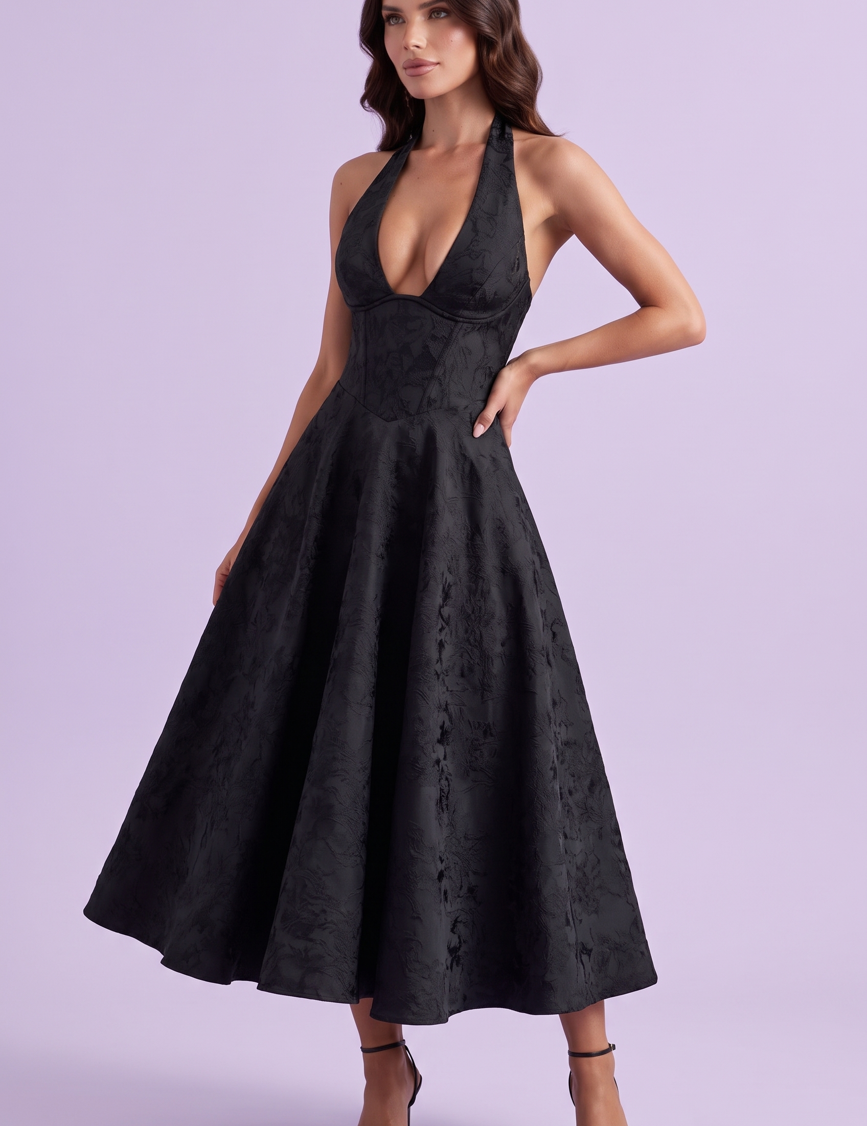 Robe midi noire en dentelle à décolleté plongeant | Vue de face | Lounelle Paris