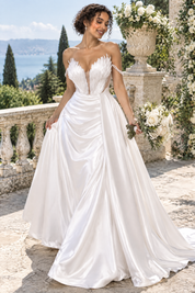 Robe longue bustier froncée blanche | Photo lifestyle | Lounelle Paris