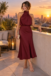 Robe midi trapèze bordeaux à col foulard | Deuxième photo lifestyle | Lounelle Paris