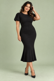 Robe midi noire à manches bouffantes | Porté sur une autre silhouette | Lounelle Paris