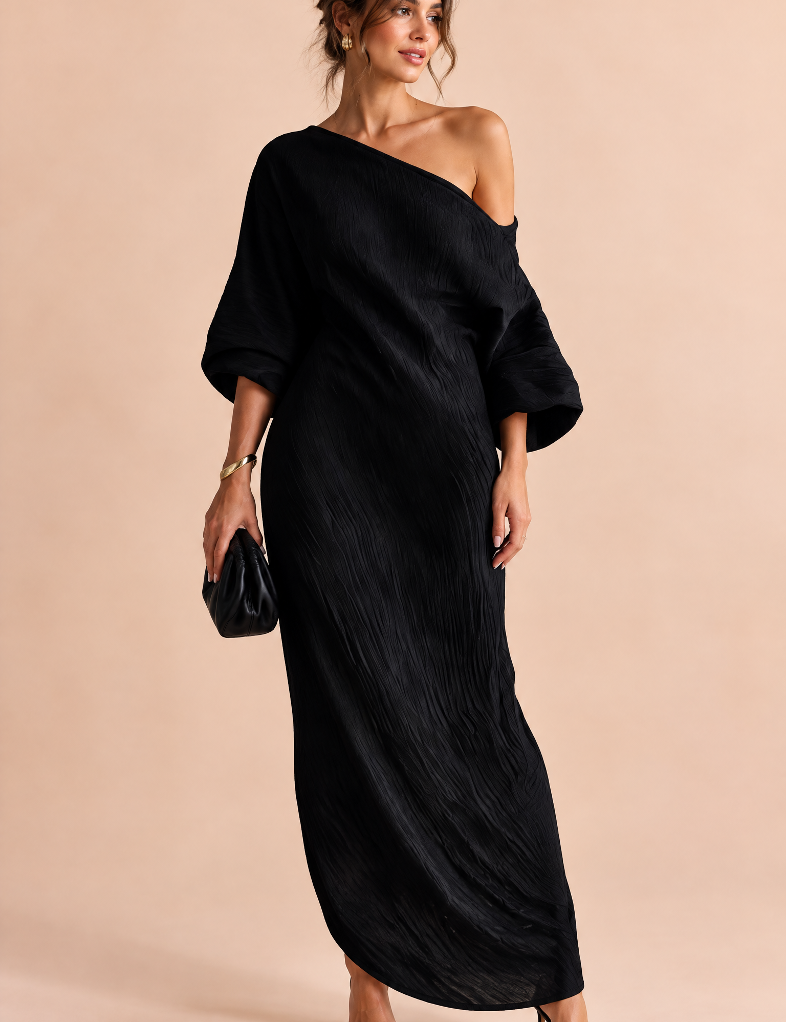 Robe asymétrique noire à épaule dénudée | Vue de face | Lounelle Paris