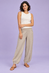 Pantaloni cropped beige a gamba larga