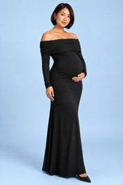 Robe longue de grossesse noire en résille froncée à col Bardot | Porté sur une autre silhouette | Lounelle Paris