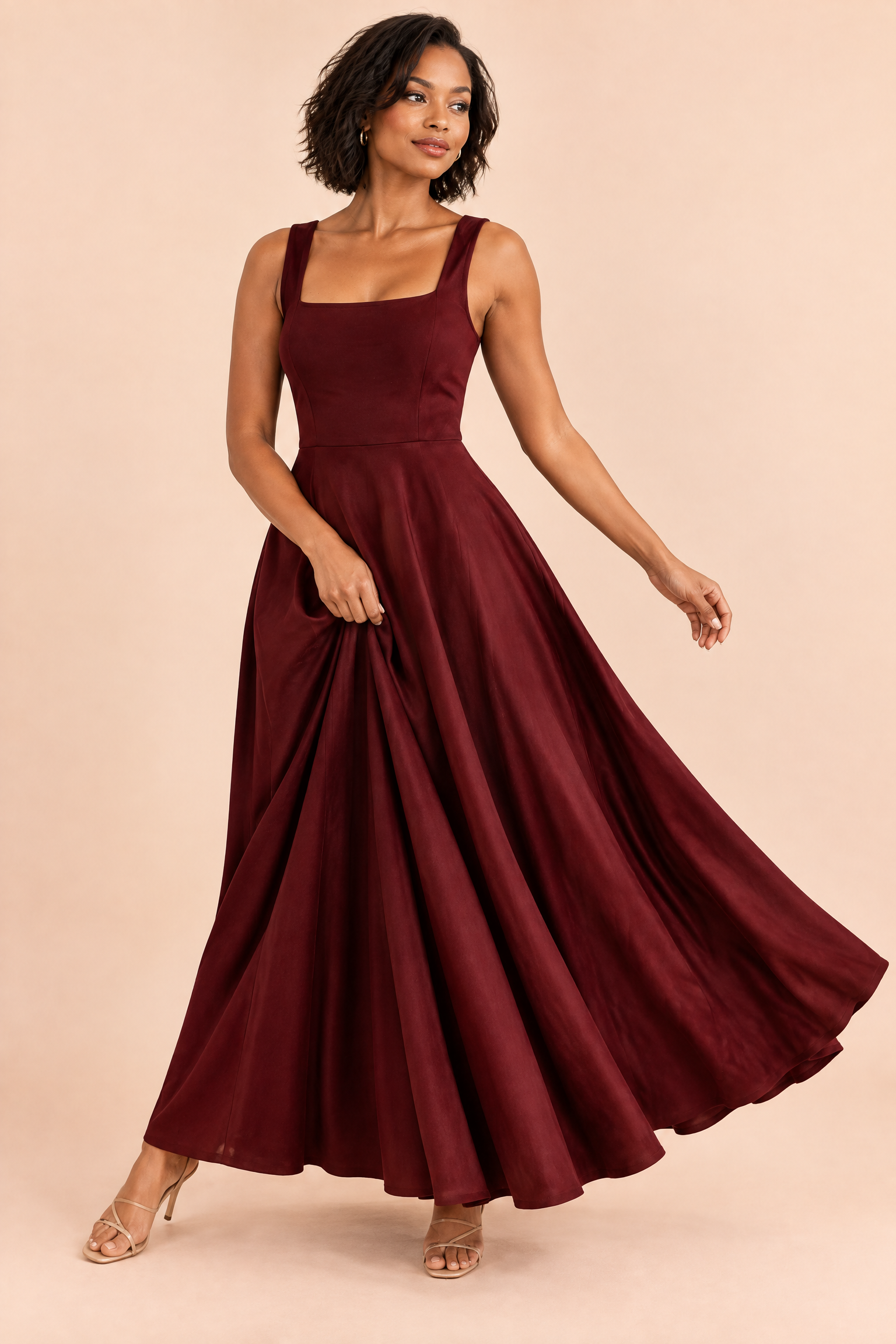 Robe midi bordeaux à encolure cœur | Vue en mouvement | Lounelle Paris
