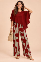 Completo rosso a pois con pantaloni