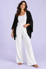 Cardigan morbido color nero aperto sul davanti