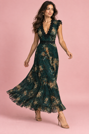 Robe longue fleurie vert foncé à col V et volants | Vue en mouvement | Lounelle Paris