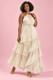 Robe longue beige à décolleté plongeant, volants et fente haute devant | Porté sur une autre silhouette | Lounelle Paris
