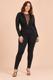 Combinaison noire froncée à décolleté plongeant | Porté sur une silhouette plus ronde | Lounelle Paris