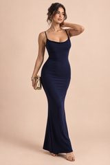 Abito blu navy lungo con schiena scoperta e scollo drappeggiato