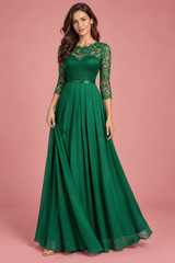 Abito lungo verde con inserto in pizzo