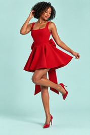 Robe patineuse courte rouge à col américain | Vue en mouvement | Lounelle Paris