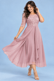 Robe en mousseline à corsage brodé rose poudré | Porté sur une autre silhouette | Lounelle Paris