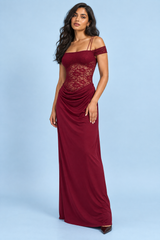 Abito lungo bordeaux in pizzo con arricciature