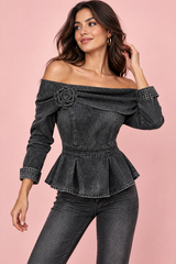 Blusa peplum nera con spalle scoperte