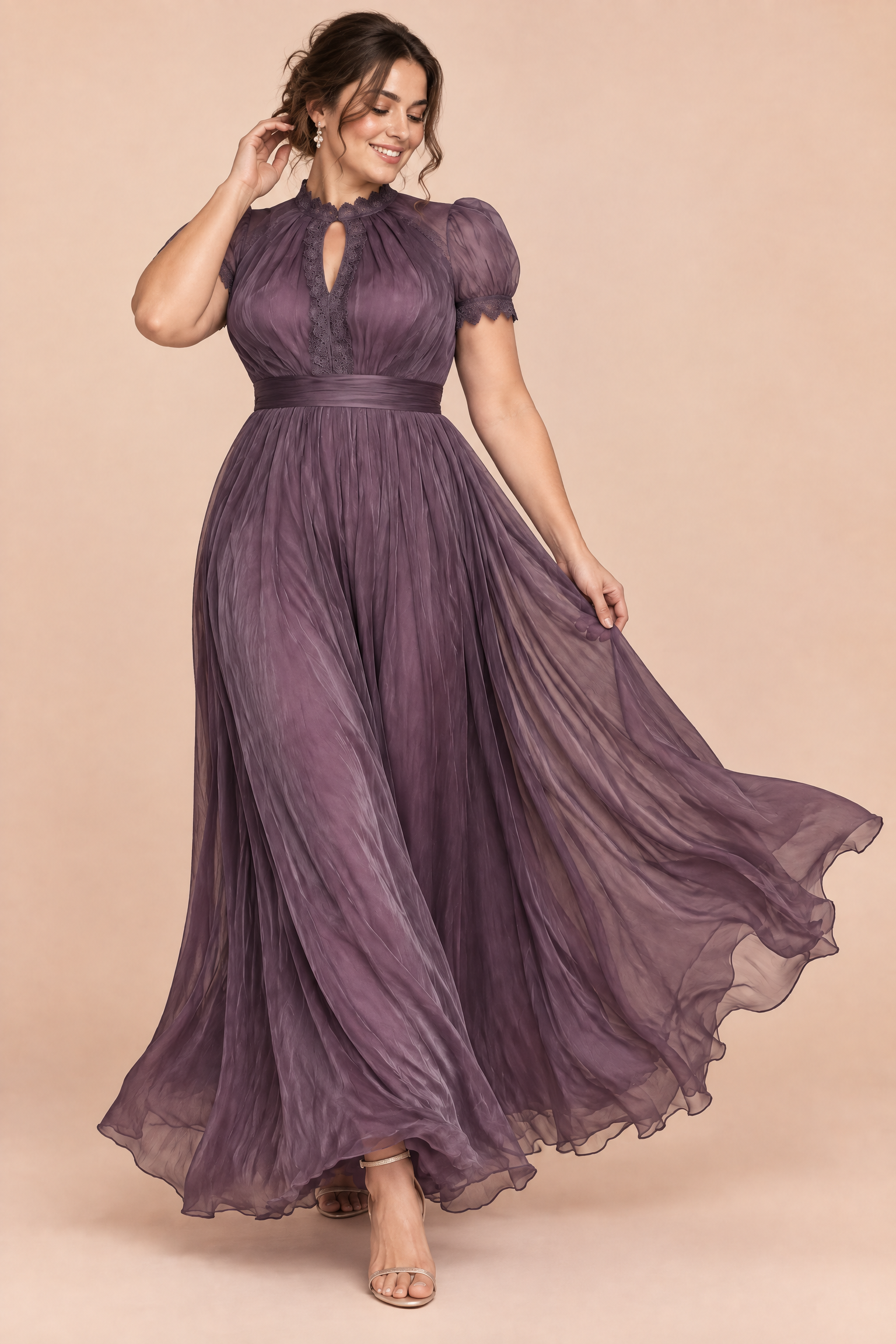 Robe longue violette à volants | Porté sur une silhouette plus ronde | Lounelle Paris