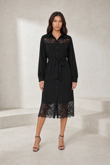 Robe chemise noire à dentelle