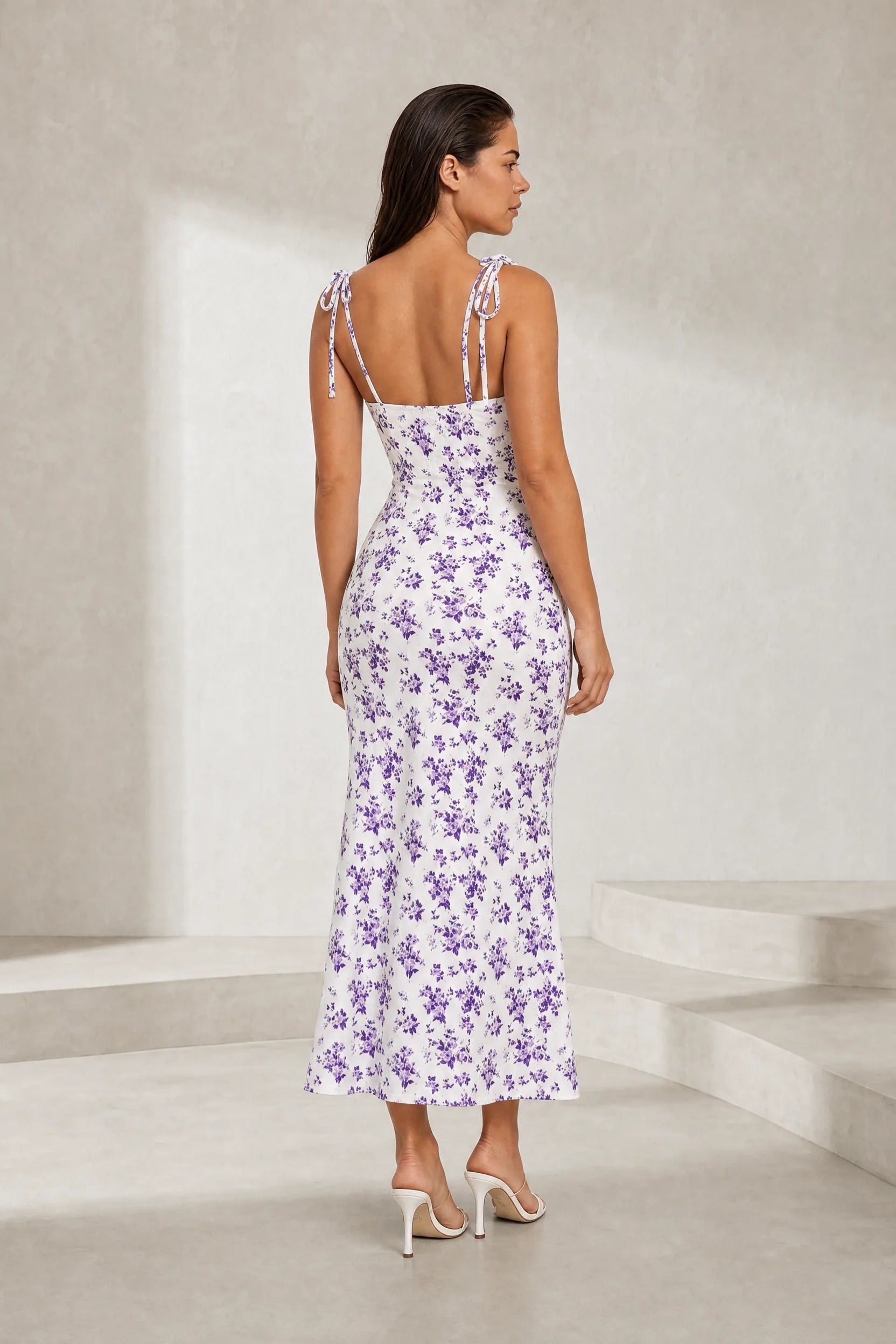 Robe fleurie ajustée dos ouvert | Lounelle Paris