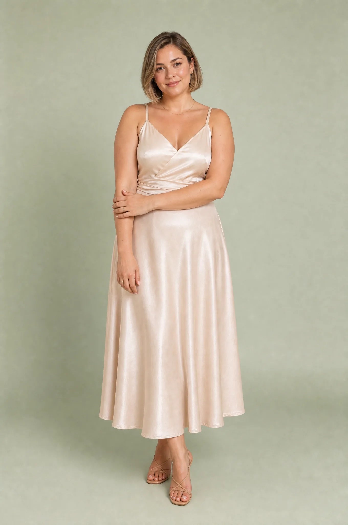 Robe longue champagne fines bretelles | Porté sur une autre silhouette | Lounelle Paris