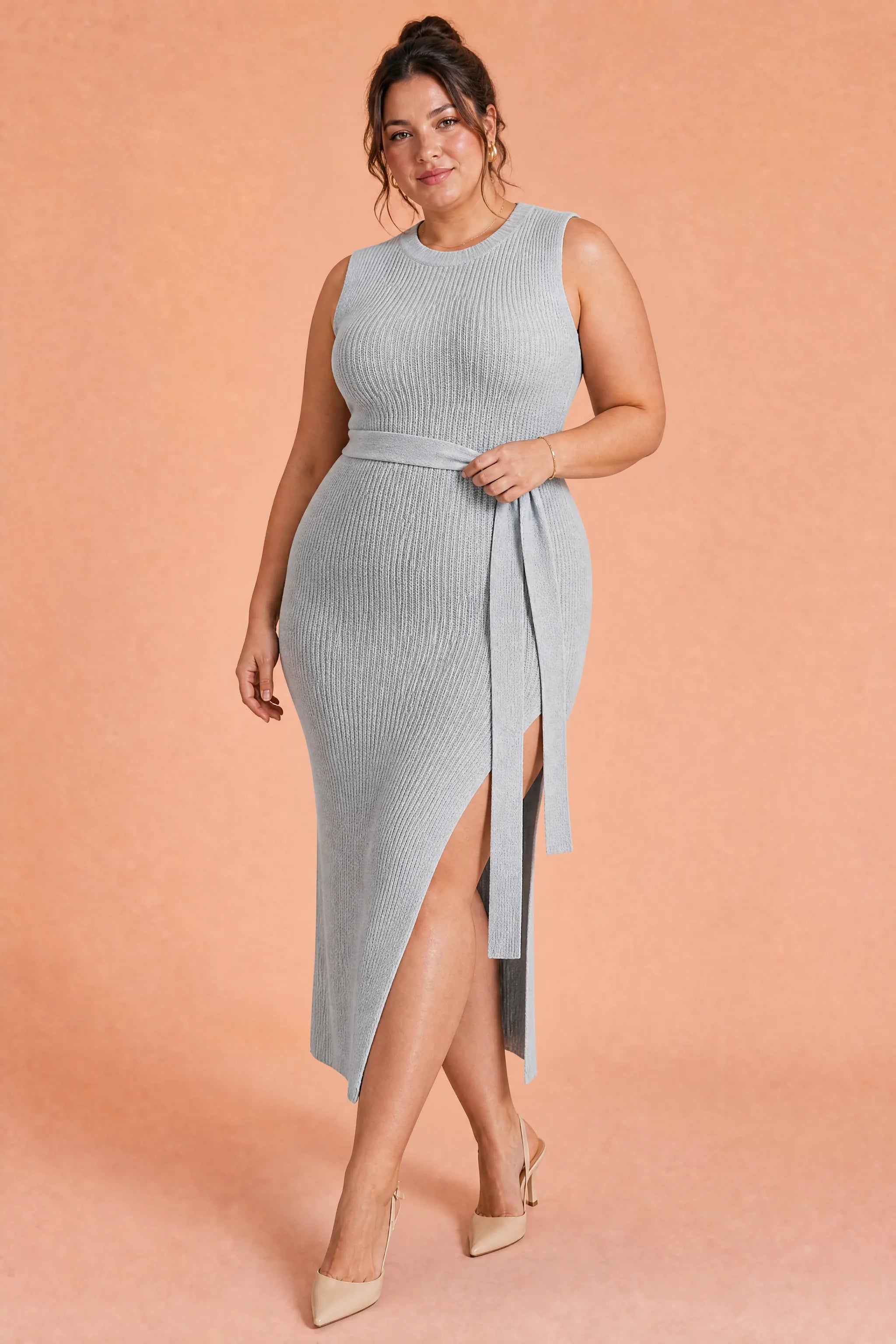Robe longue en maille fendue | Porté sur une silhouette plus ronde | Lounelle Paris