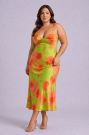 Robe longue florale dos nu | Porté sur une silhouette plus ronde | Lounelle Paris