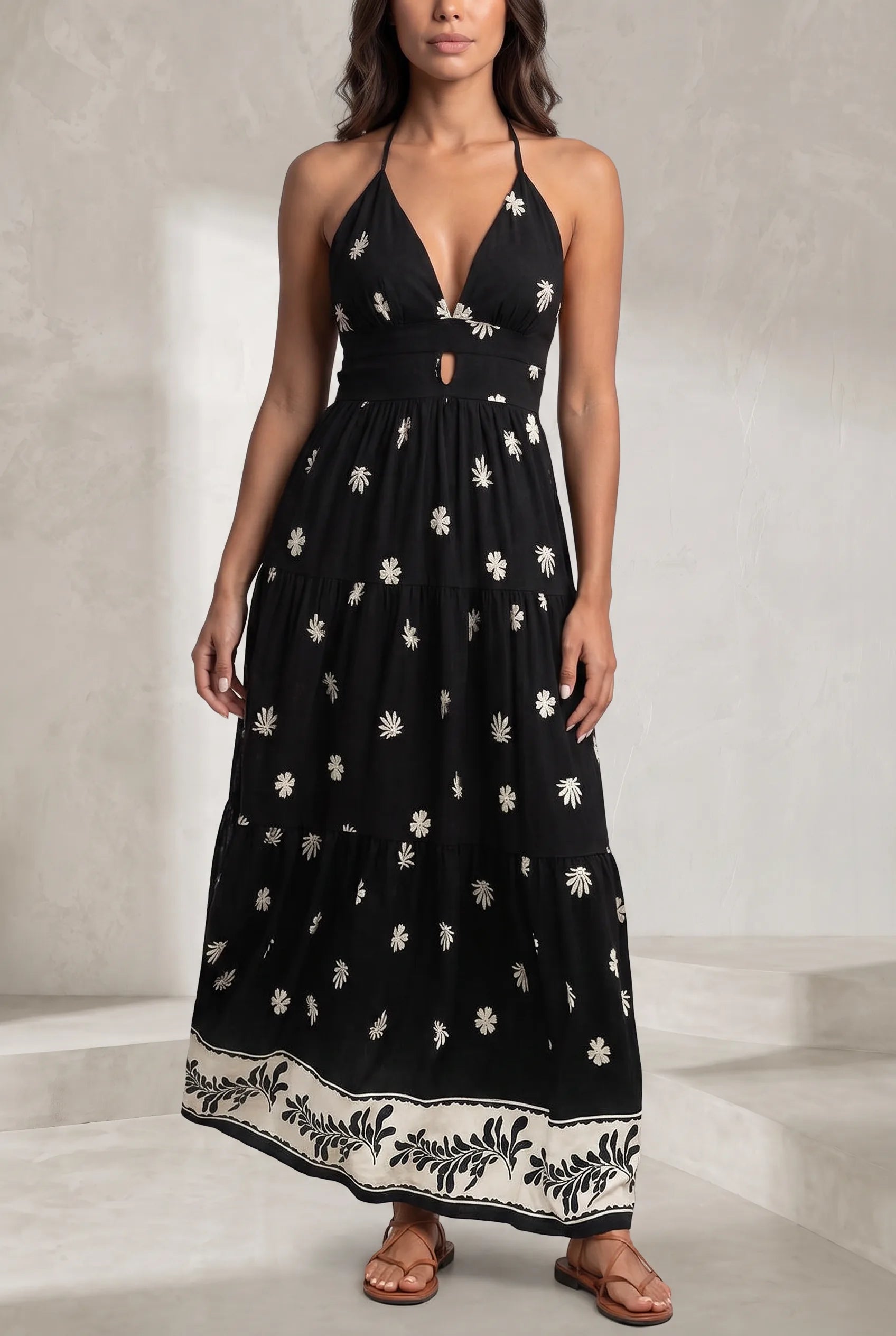Robe longue noire fleurie dos nu | Lounelle Paris