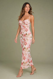 Robe longue rose imprimée dos nu | Vue en mouvement | Lounelle Paris