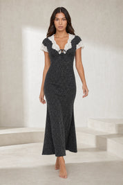 Robe noire à pois bordée de dentelle | Lounelle Paris