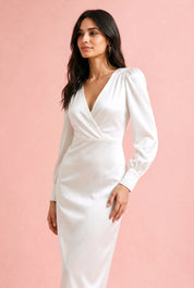Robe satinée à col V | Vue rapprochée | Lounelle Paris